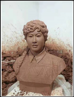 現(xiàn)代人物泥塑
